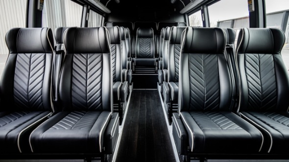 15 passenger minibus rental upland